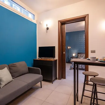 Guesthost - Welchome In The Heart Of Bari!