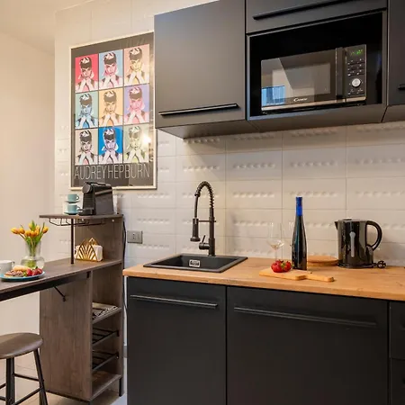 Guesthost - Welchome In The Heart Of Bari! Lejlighed Bari